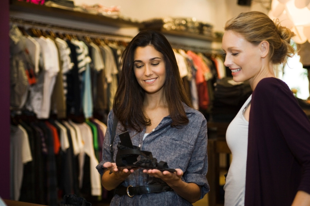 Zlatna PRAVILA za kupovinu u SECON HAND radnjama: Izaberite kvalitetan komad koji će TRAJATI!