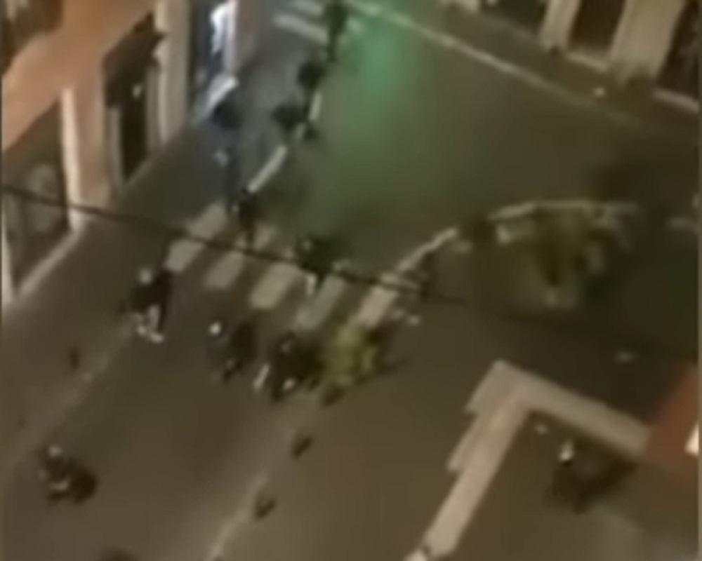 Četvorica izbodeni nožem, JEDAN U TEŠKOM STANJU (FOTO) (VIDEO)