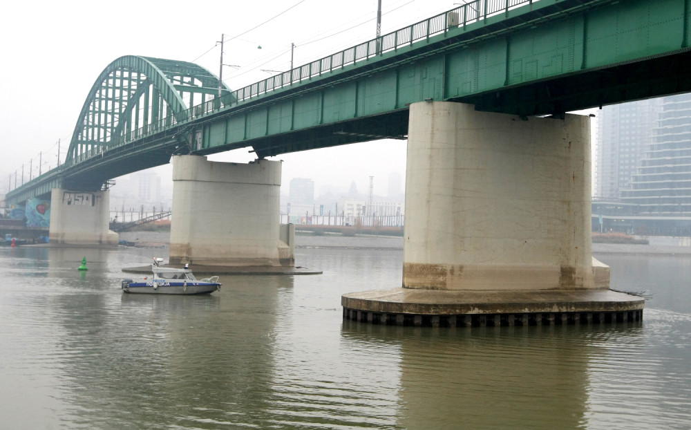 ANKETA ~ Da li Stari savski most treba postaviti u parku "Ušće" ili da spaja dve obale Save između Novog Beograda i Ade Ciganlije? (FOTO)