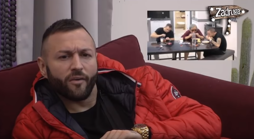 Bez blama: Ša se uhvatio za "onu stvar", žene zinule