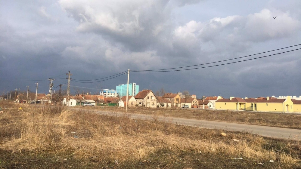 "Pijani očuh me je zaključao u kola, vrištala sam, ali niko nije mogao da me čuje "