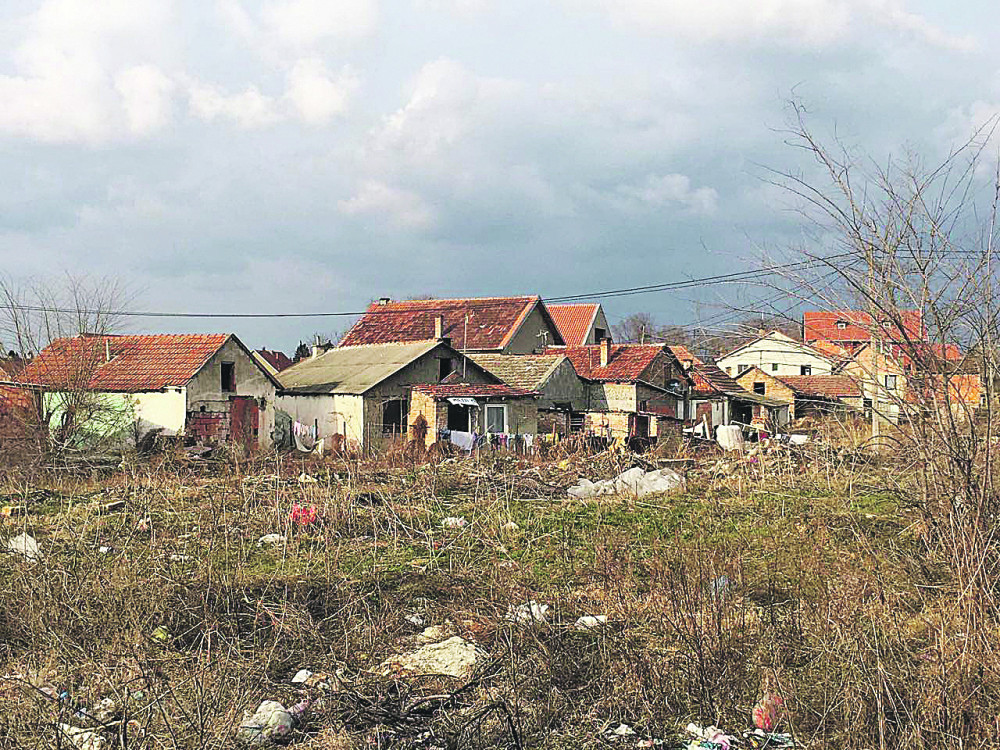 Majka prisiljavala maloletnu ćerku da s*ksualno zadovoljava strica! Baba prijavila gnusni čin!