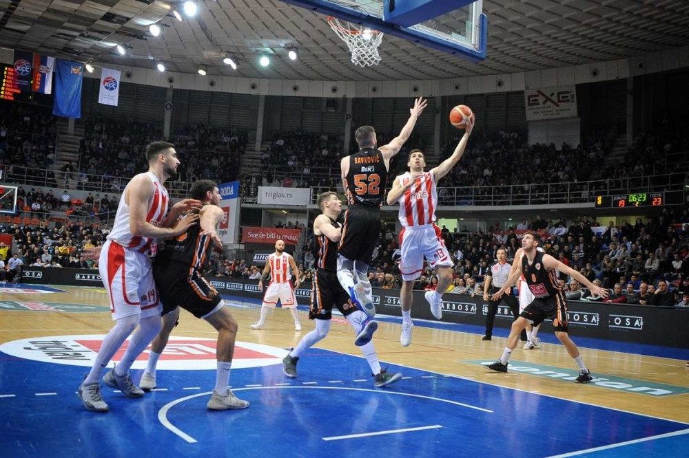 Romantičari terali preko stotke