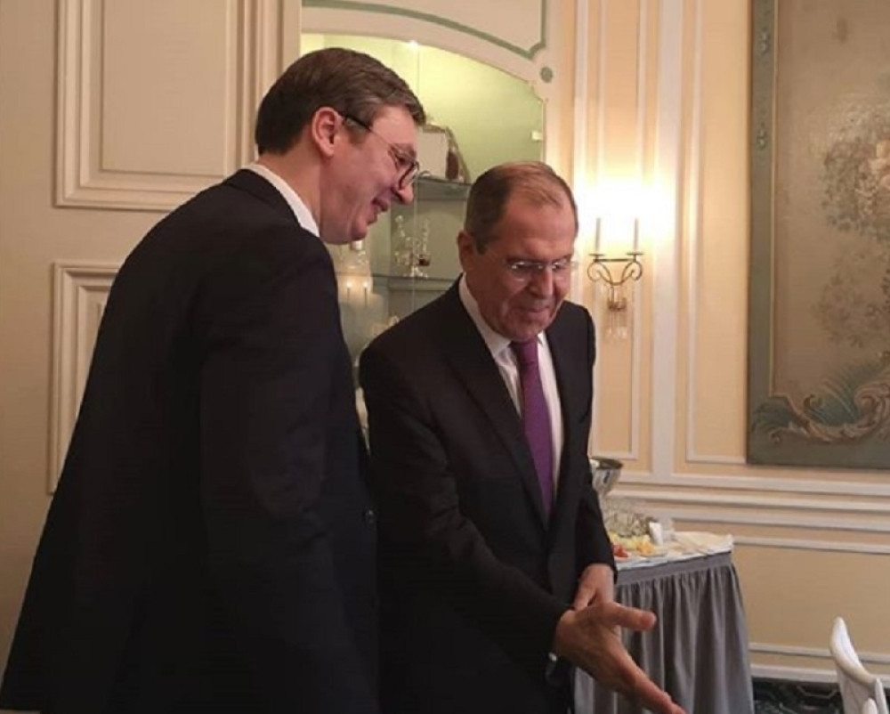Vučić se sastao sa Lavrovom u Minhenu, a ova slika je najbolji dokaz srpsko-ruskog partnerstva!