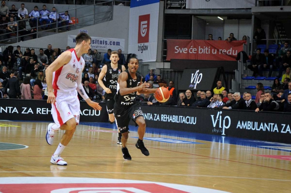 Partizan prvi finalista Kupa Koraća! Hoćemo li gledati derbi u završnoj predstavi? Zvezda je na potezu! (FOTO)