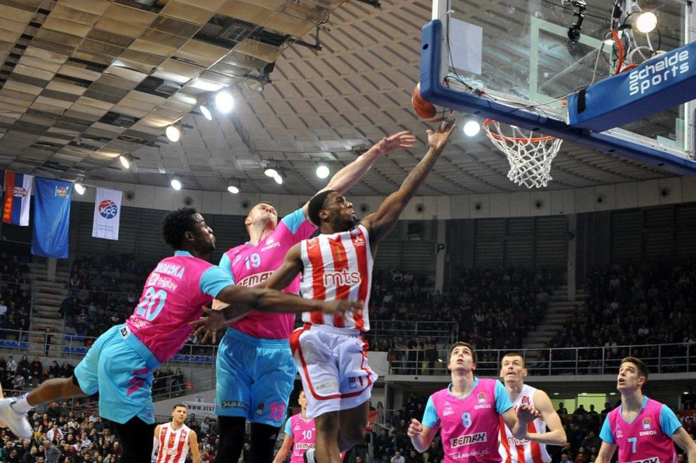 Zvezda proradila kad treba i TROJKAMA IZREŠETALA MEGU! Derbi sa Partizanom za "Žućkovu levicu"!
