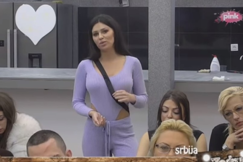 Staniji se pomerio peškir pa sevnulo GOLO MEĐUNOŽJE (FOTO 18+)