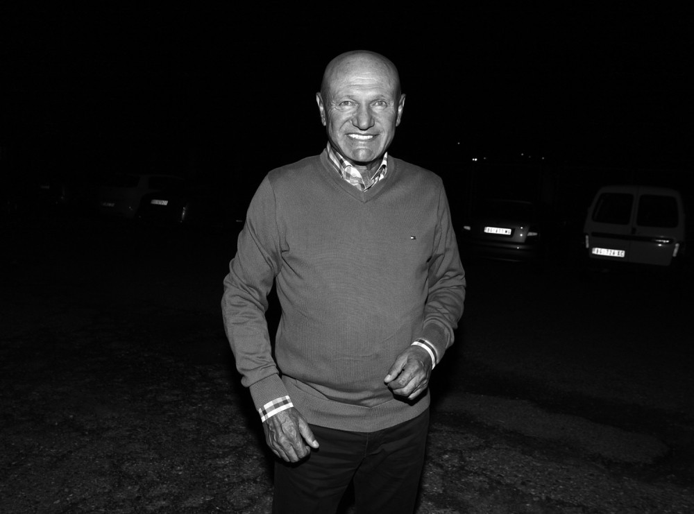 Šabanova rodna kuća zatrpana SMEĆEM! Zadužio je region, a ovako mu vraća njegov grad!