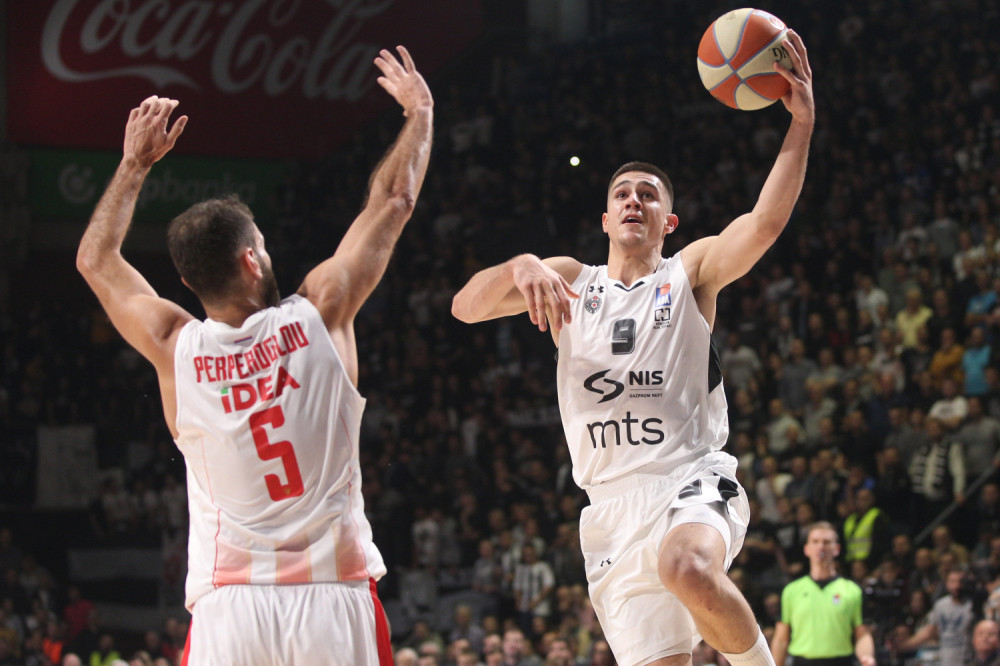 Otišao najmlađi kapiten u istoriji Partizana! Srećno, Vanja