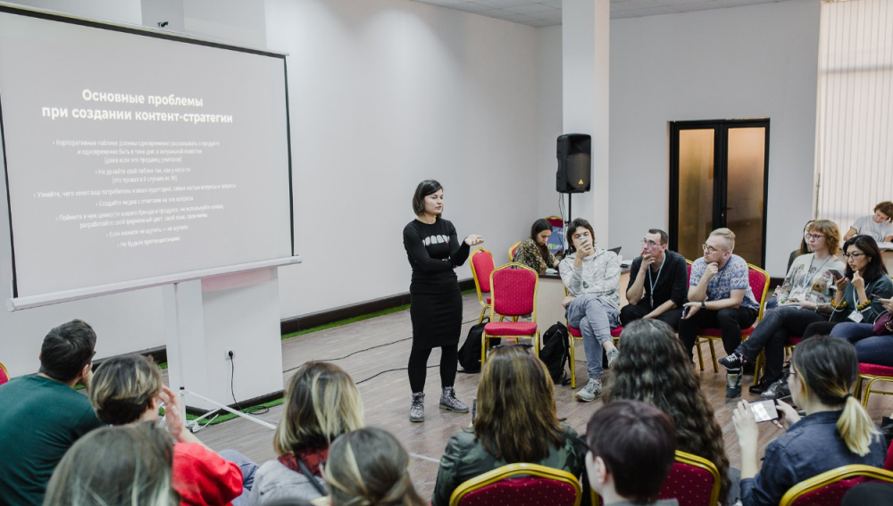 Putinova slika na predavanjima kao opomena, Rus sa govornice poručio: Borba mora biti MODERNA!