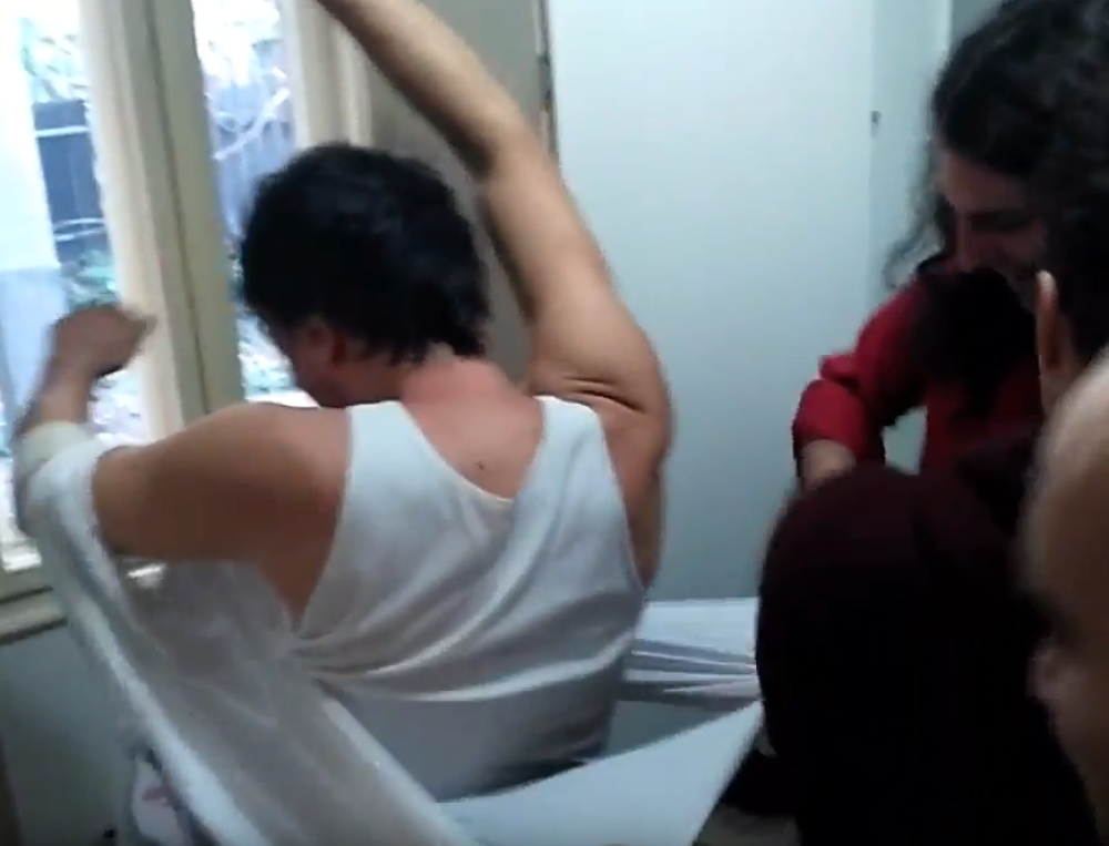 Evo zašto cepamo odeću muškarcu koji je upravo postao otac!