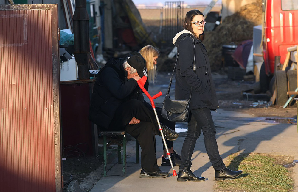 Neutešna porodica i komšije oplakuju dečaka (9) koji je poginuo u požaru! (FOTO)