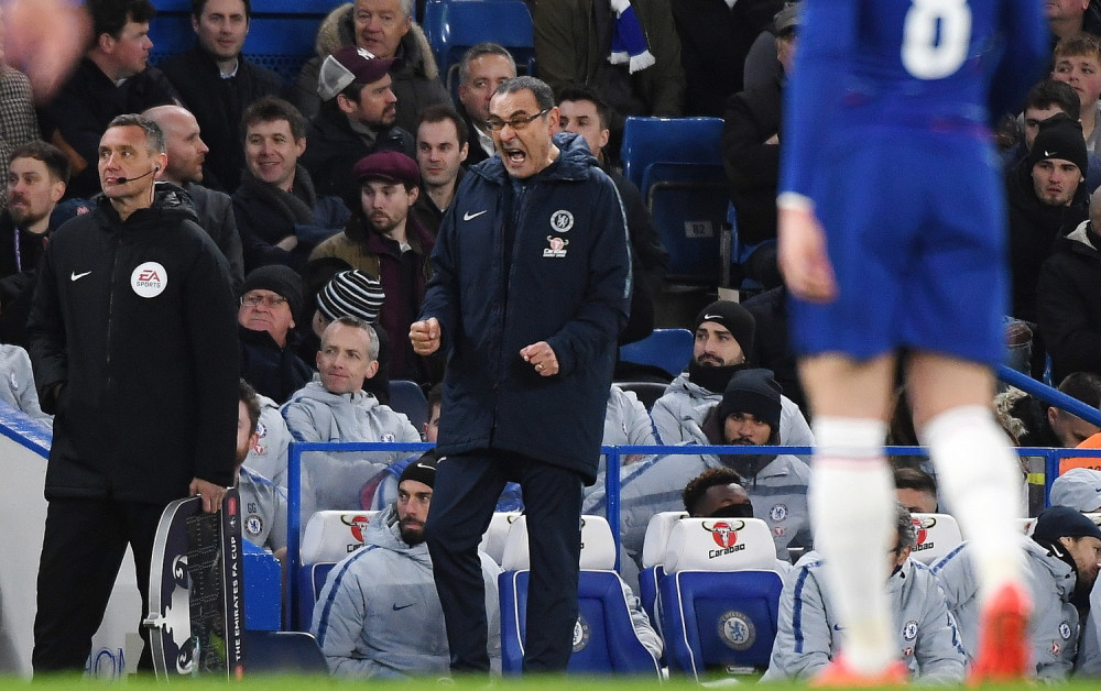 Junajted ponizio Čelsi i uručio Sariju otkaz? (VIDEO)