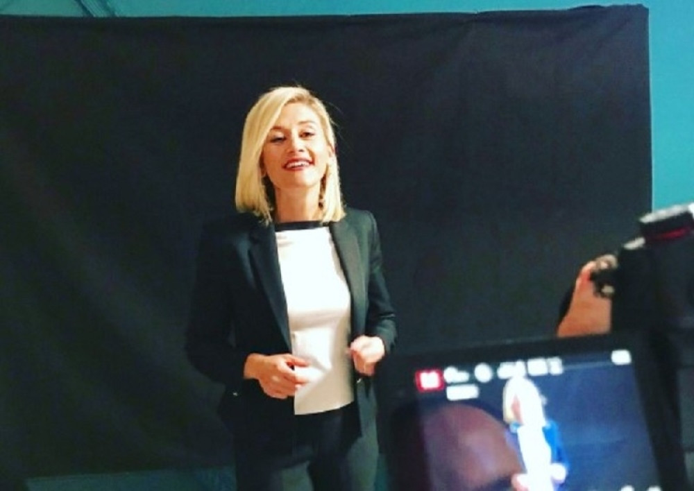 Ljilju obožavaju Klintonovi, dok ona polaže vence na grob zločinca Jašarija! Otkrivamo sve detalje iz života Haradinajeve naslednice!