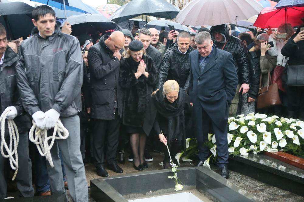 Posle Šabana Šaulića PREMINUO i on! Ovo neće moći da podnese!