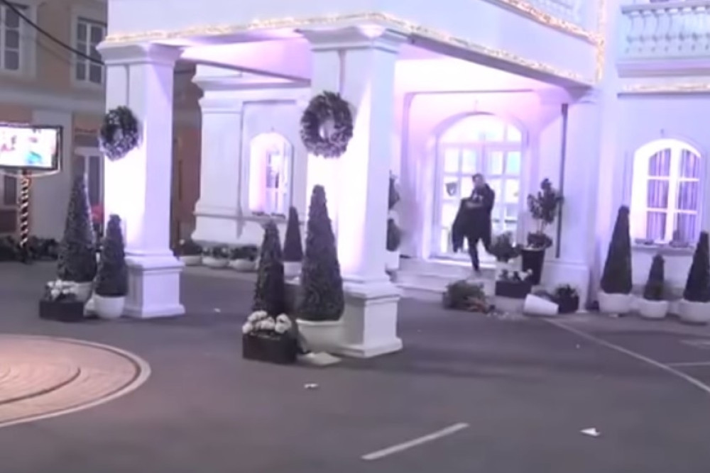 Njih ŠESTORO je napustilo Belu kuću čim je svanulo! Veliki šef ih pozvao