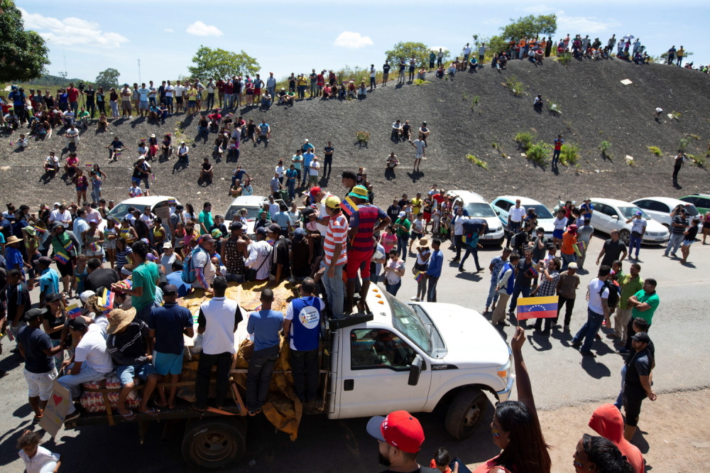 Sukobi i suzavac na granicama Venecuele, najmanje 14 ranjenih, MEĐU NJIMA I DECA