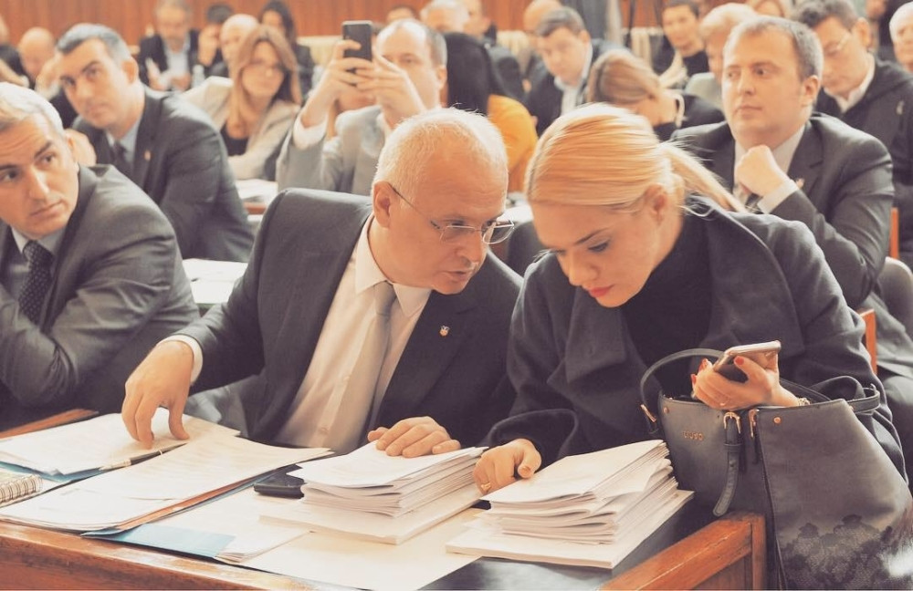 "Bojkotovati sednicu je neodgovrno i bezobrazno, ne interesuje ih sudbina Beograđana"