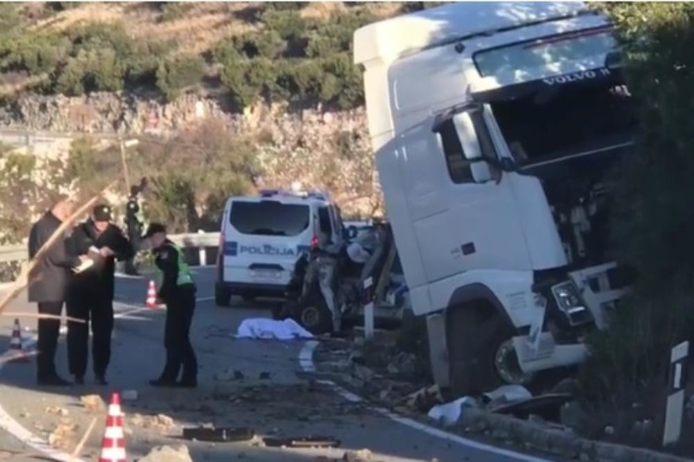 Sudarili se Hitna pomoć, cisterna i automobil, IMA MRTVIH! (VIDEO)