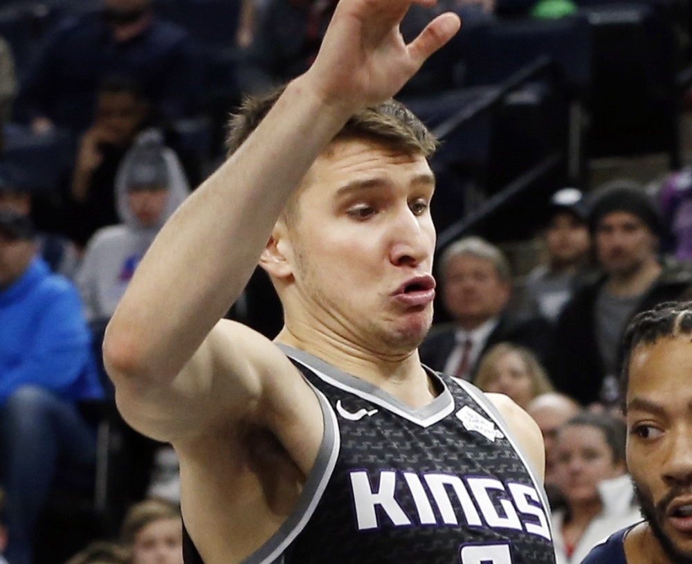 Glavonja?! Au, ovo je OPASNA PROZIVKA! Čeka se Bogdanov odgovor, a reakcija će sigurno biti ŽESTOKA! (FOTO)