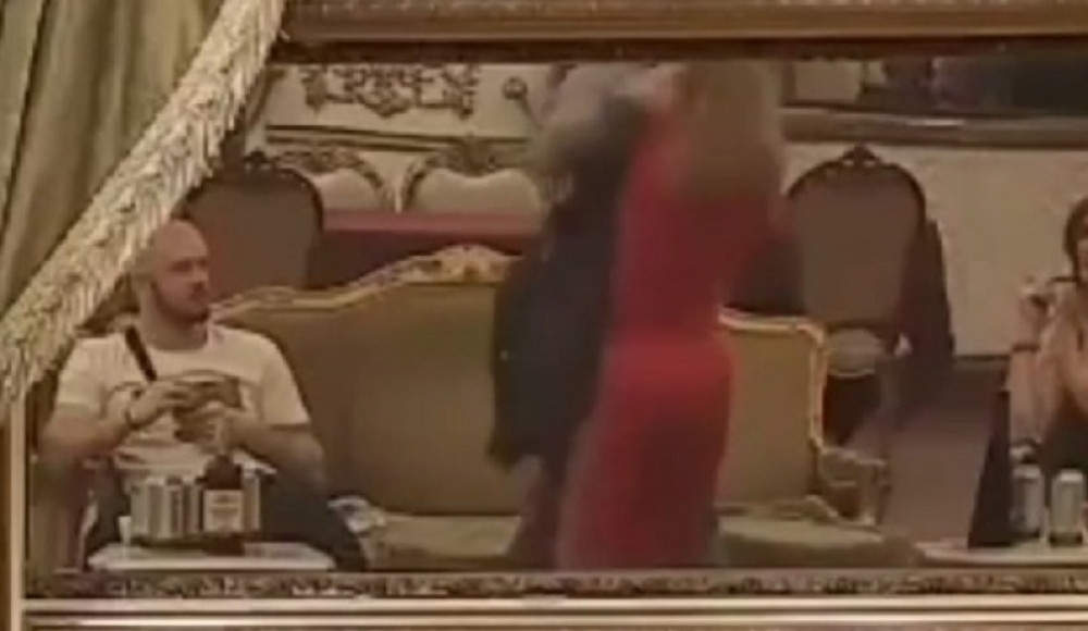 Lakić popio šamarčinu pa skočio da tuče ženu! SKANDAL! (VIDEO)