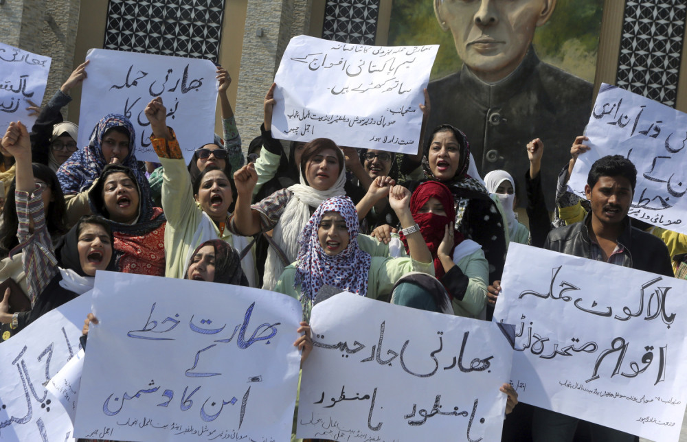 Francuska je izazvala gnev zbog svetogrđa