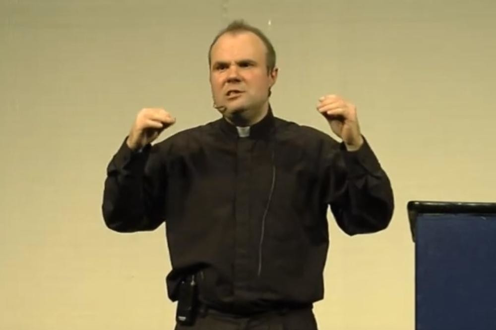 Sveštenik otvorio dušu i ispovedio se, ono što je ispričao je ŠOKIRALO SVE!