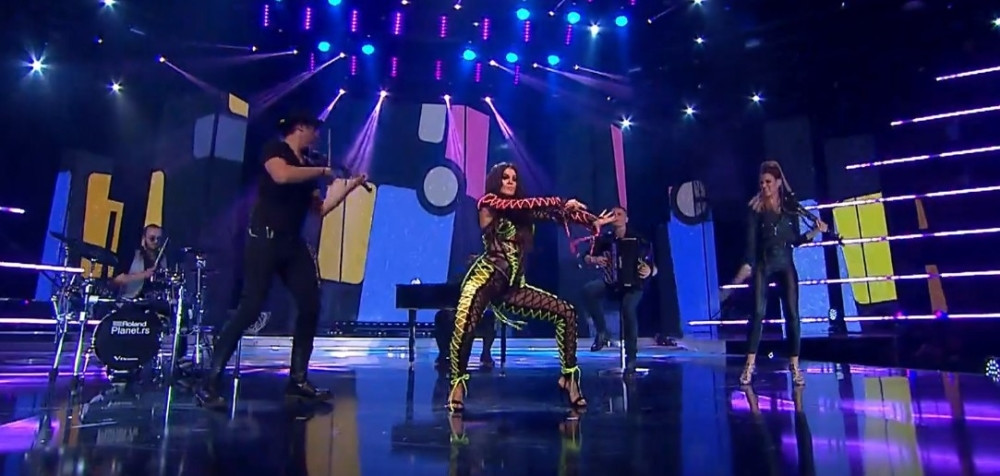 Pokazala ZADNJICU UŽIVO na RTS-u! (FOTO)