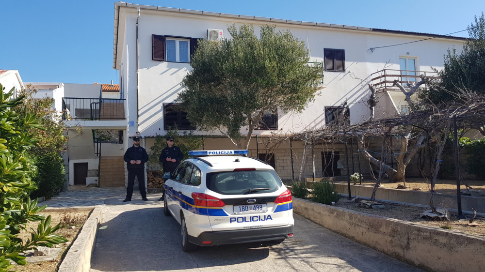 Otac koji je svoje četvoro dece bacio sa terase ima još jednu ćerku! PREDOSETILA JE TRAGEDIJU