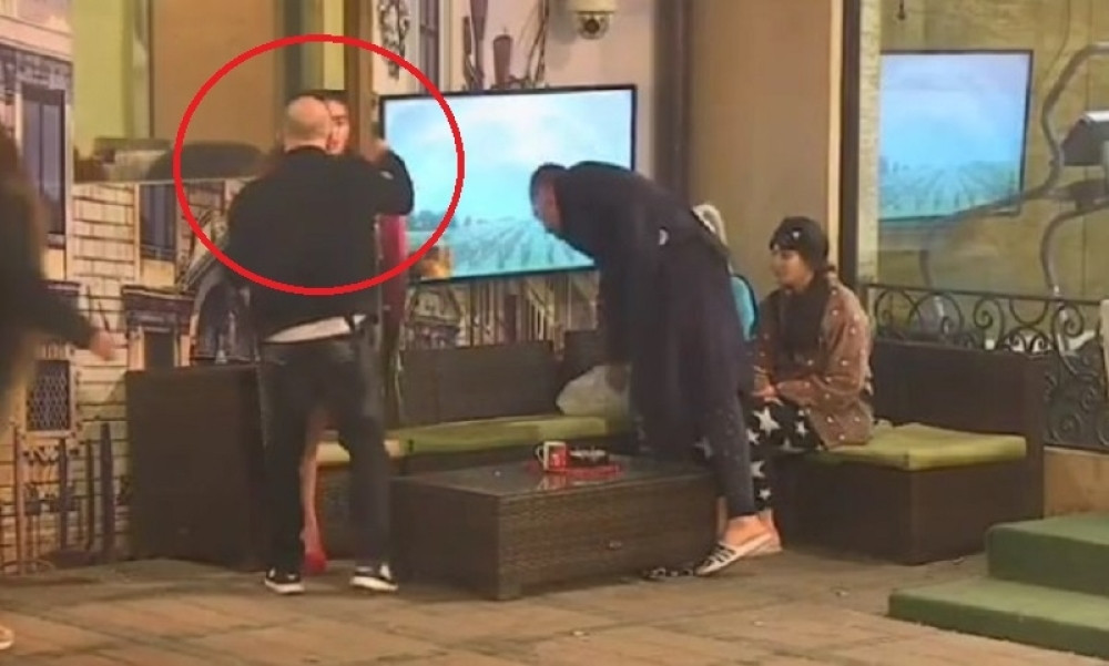 Mili opet nasrnuo na Marijanu! Počeo da je DAVI! Užas u Parovima!