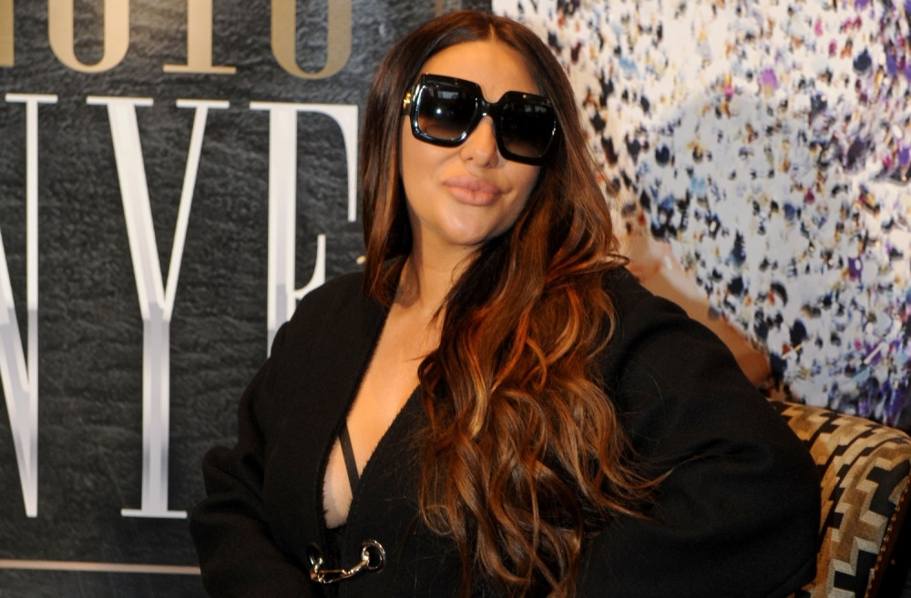 Ana Nikolić se SKINULA u kupaći i pokazala obline! Tvrdi da je SMRŠALA 15 kilograma, a evo kako ZAISTA izgleda! (FOTO)