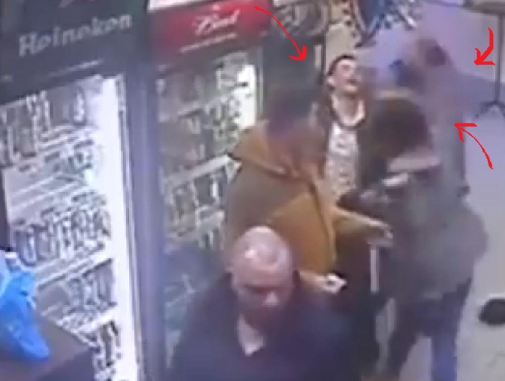 Siledžija maltretirao pijanca u prodavnici, a onda ga je prebila kasirka! Najsmešniji momenat ostao za kraj!