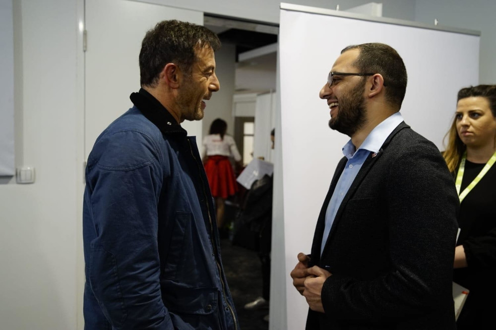 Džejson Ajzaks u Beogradu! Čuveni glumac kog svi znate stigao na FEST!