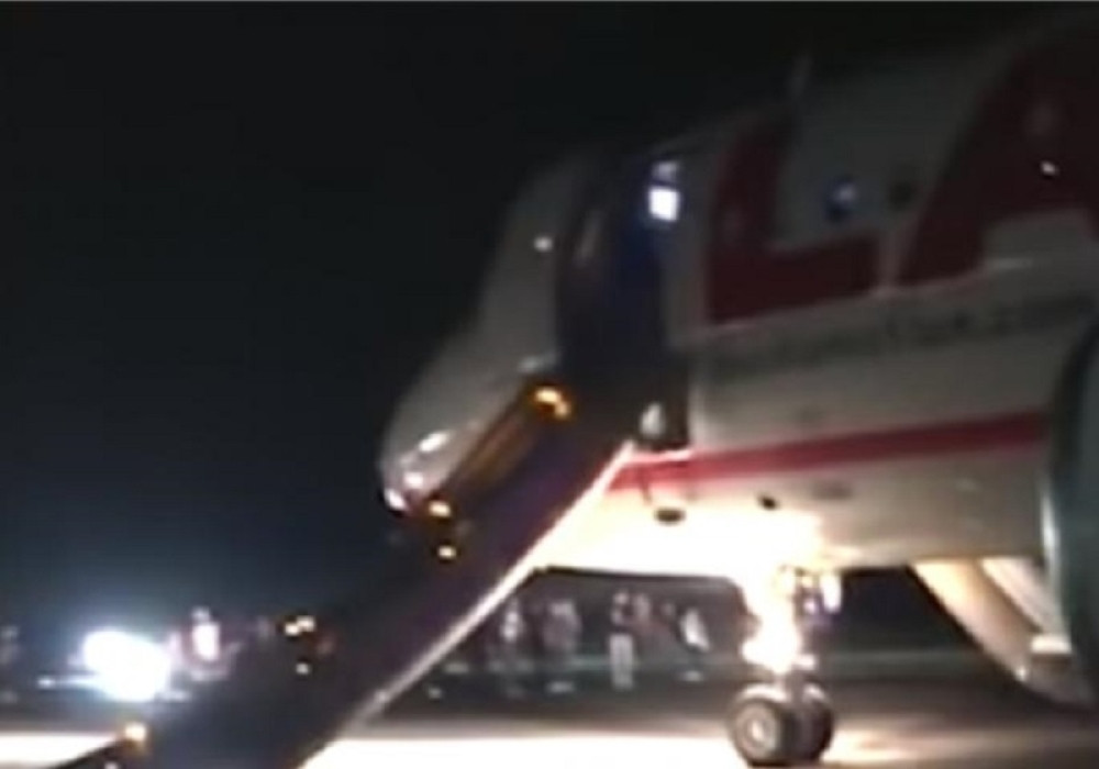 Boingu 737 otkazao motor iznad Rusije!