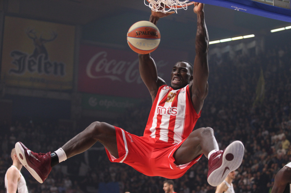 Iznenada preminuli košarkaš Majkl Odžo živeo je skromno u stanu sa devojkom iz Srbije i kovao je velike planove za budućnost!