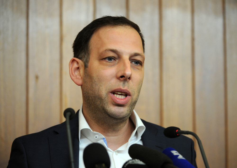 Misli da se ljudi ne sećaju da je bio najgori gradonačelnik Beograda!