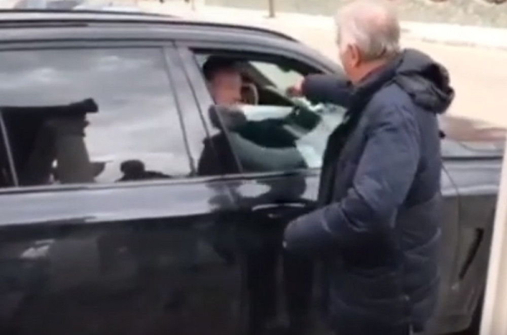 Narod proterao Đilasa sa Kosova! Došao da ih huška protiv Srbije, pa mu pokazali gde mu je mesto! (VIDEO)