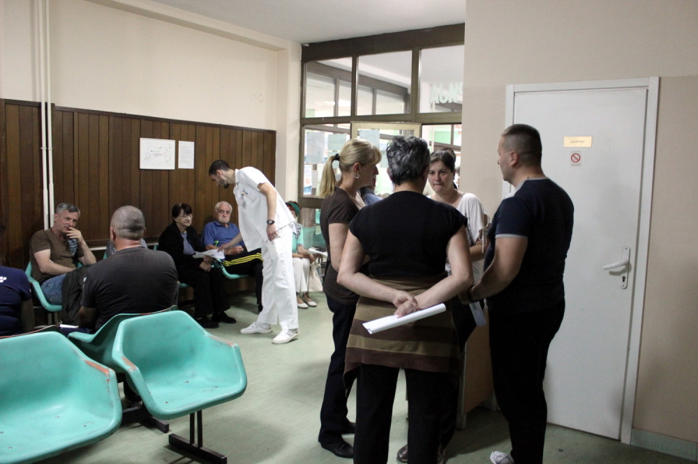 Savica iz Novog Miloševa je u avionu za Atlantu doživeo dramu! Amerikanku strefio srčani udar, oživljavao je 45 minuta, a kada se završilo shvatio je što je ponosan SRBIN!