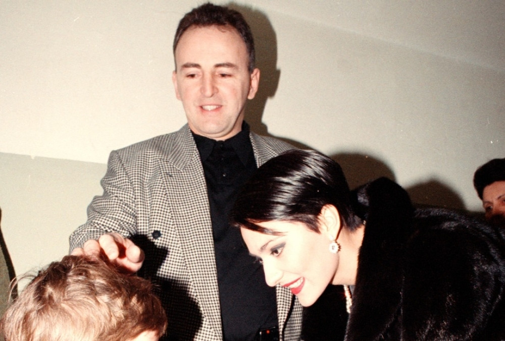 Kad je došao na jednu slavu prodrao se: "Supa", domaćin je doneo, a posle je krenuo ŠOU!