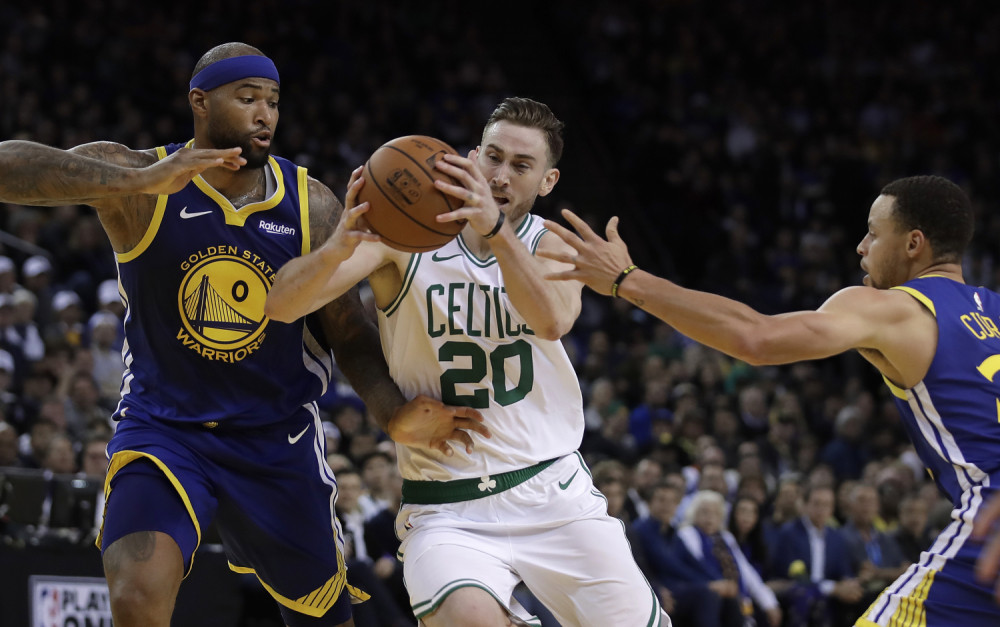 Povređeni Bobi gledao moćnu Filadelfiju, "kelti" PONIZILI "ratnike" (VIDEO)