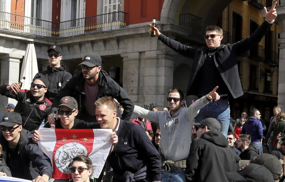 Tadićeva žurka bila je za istoriju, ali OVA PESMA navijača Ajaksa na Bernabeu pevaće se večno! (VIDEO)