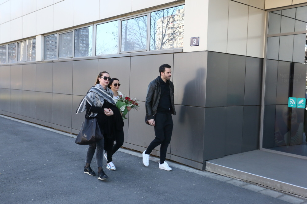 Čim je čuo da se porodila, Filip odjurio kod Prijovićke! Reči njegove majke će vas raznežiti! (FOTO)