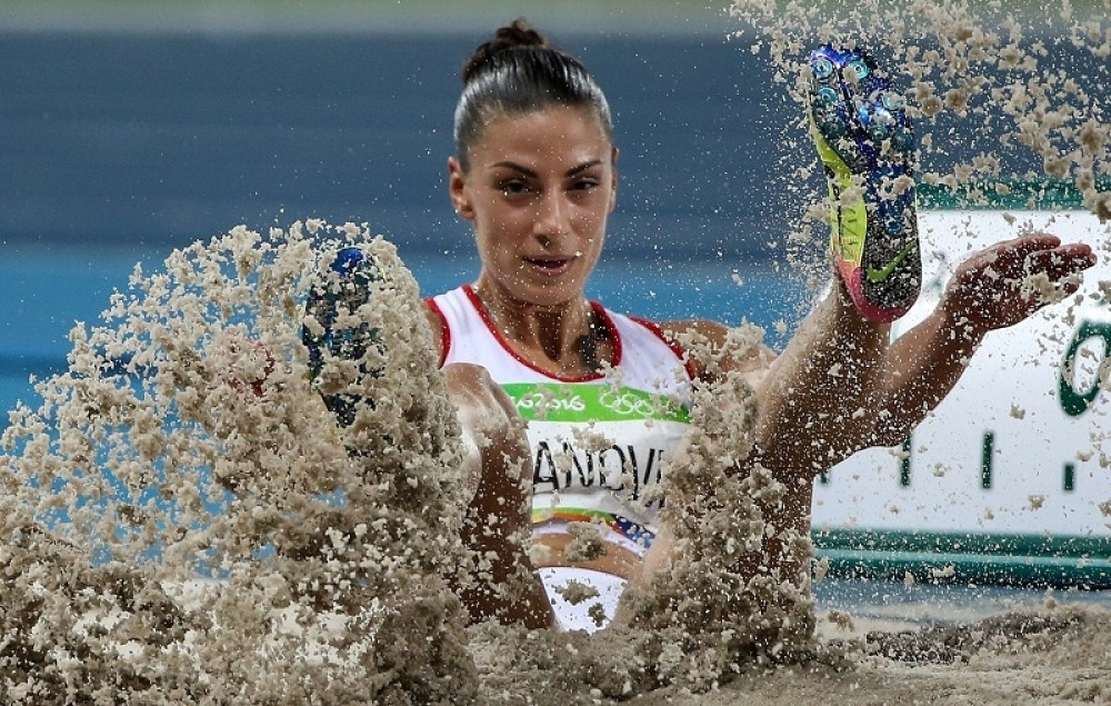 Ivana Španović šesta, svetska i olimpijska šampionka treća!