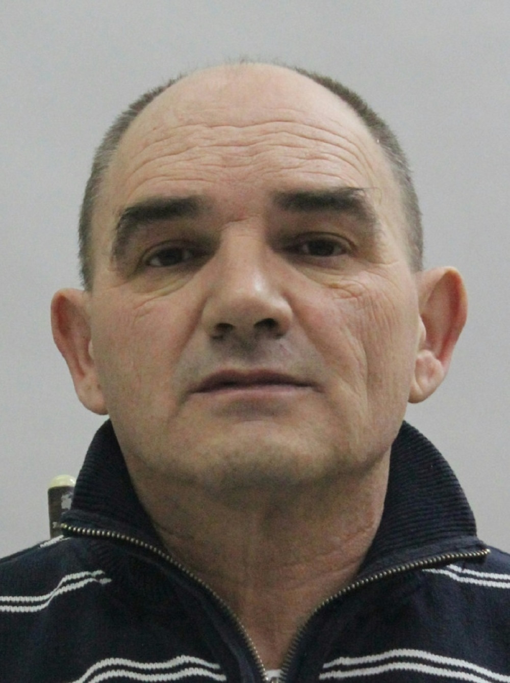 Ako vas je prevario ovaj čovek, nazovite broj koji je u tekstu!