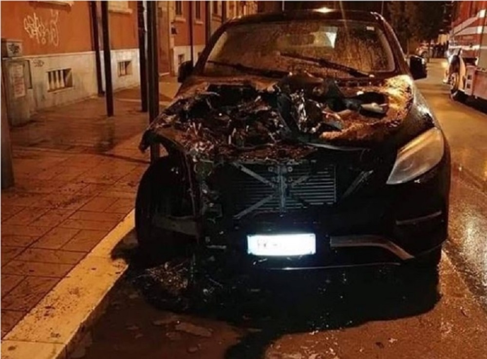Igraču Fođe zapalili auto i još dvojici fudbalera bacili bombe u dvorište (FOTO)