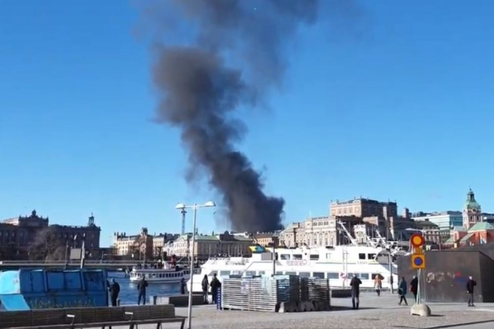 Eksplozija u centru grada, vozač hitno prevezen u bolnicu! (VIDEO)