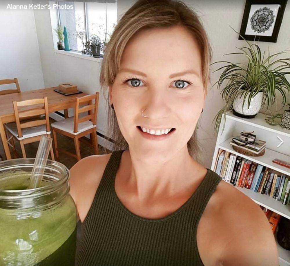 Gladovala je 21 dan, a kada se pogledala u ogledalo nije mogla da VERUJE šta se desilo sa njenim telom!