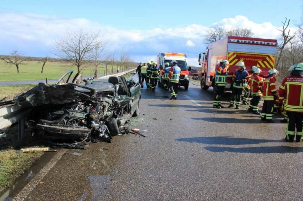 Poginuo poznati mladi umetnik u strahovitom sudaru automobila i kamiona!
