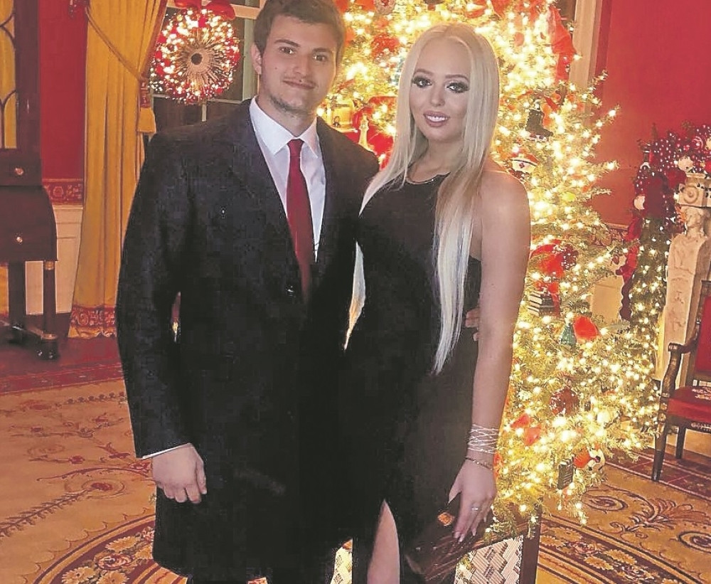 Harmonikaši joj svirali na uvce dok je sa svojim dragim ispijala dunjevaču, a evo i šta je pazarila po tržnim centrima! (FOTO)