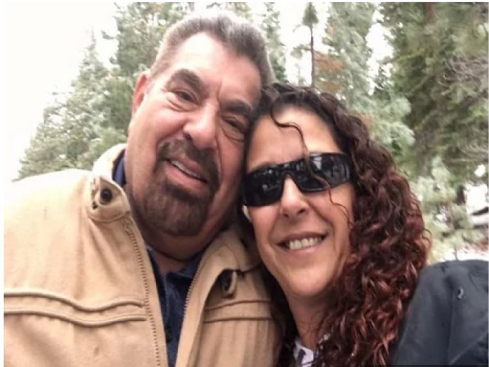 Penzionisani policajac je radio u restoranu i voleo da leti, ali tek kada je poginuo u padu aviona, saznalo se kako je SVE PREVARIO!